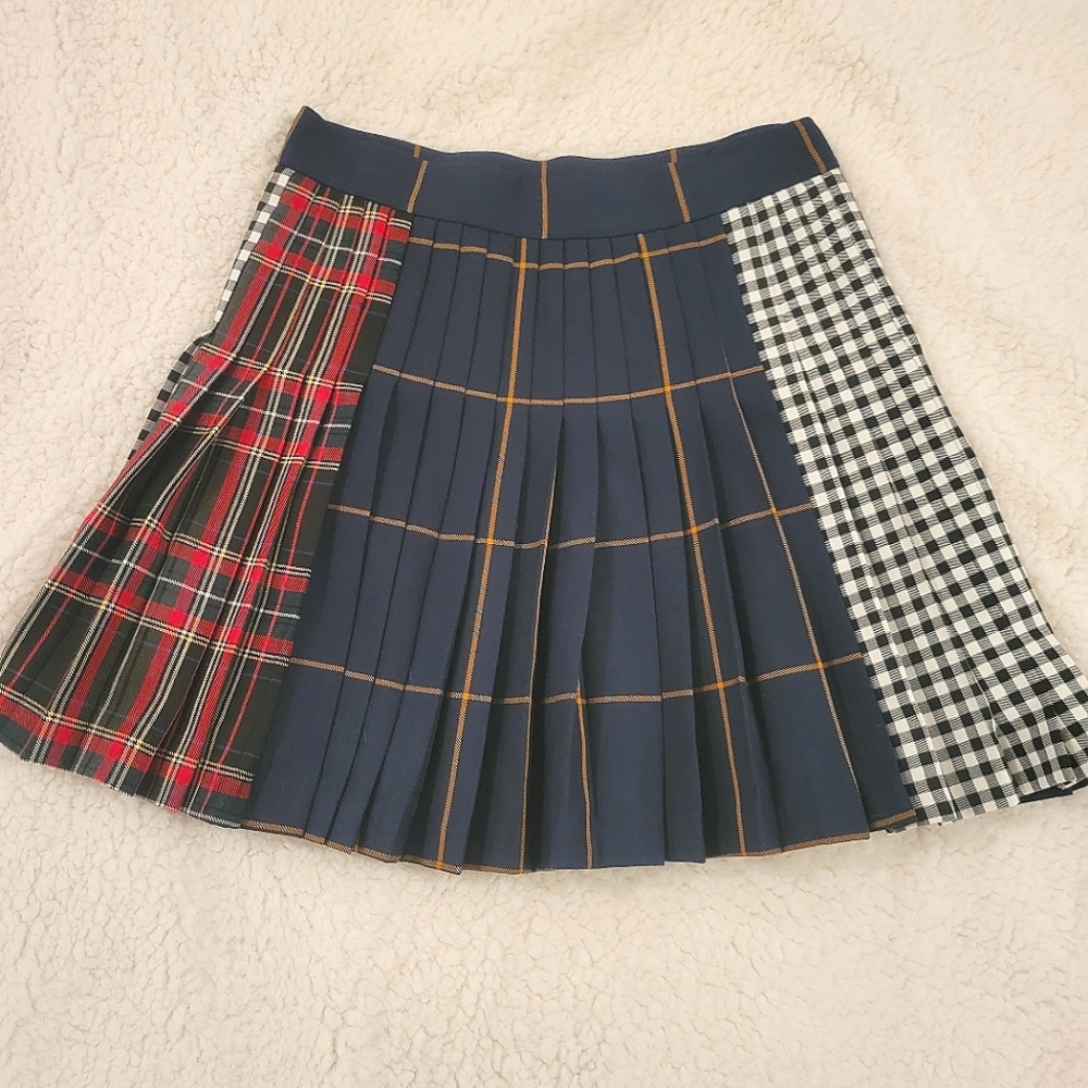 Zara Pleated mini skirt